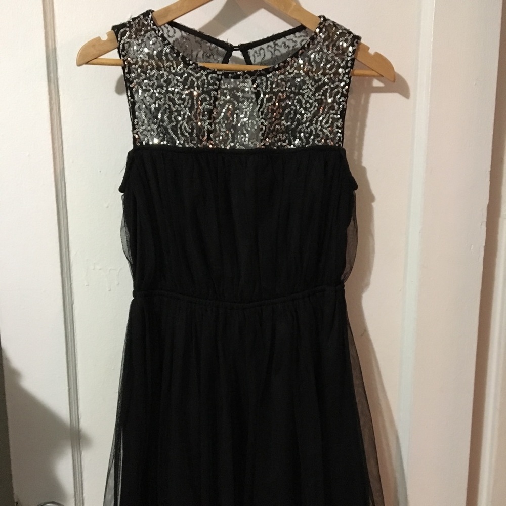 Black Sleeveless Sequin and Mesh Dress